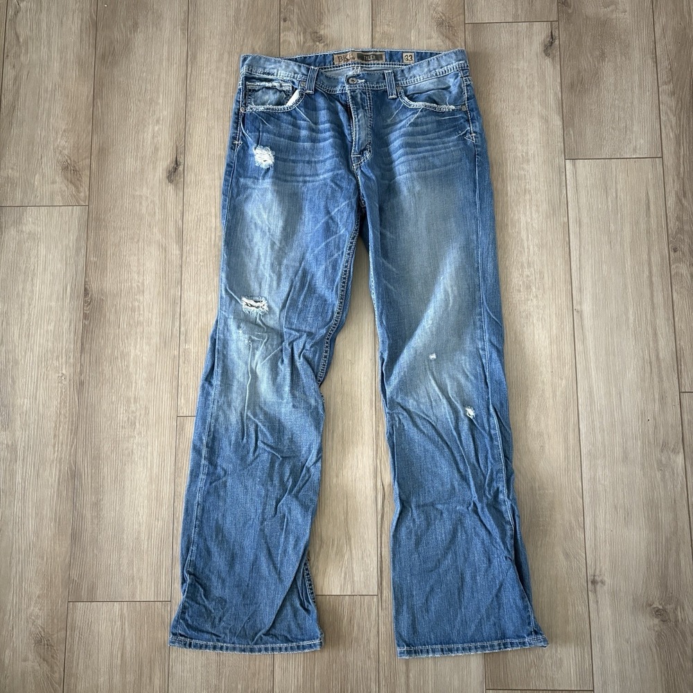BKE Tyler Jeans Men's 33x32 Light Wash Straight Leg Whiskered Denim Distressed
